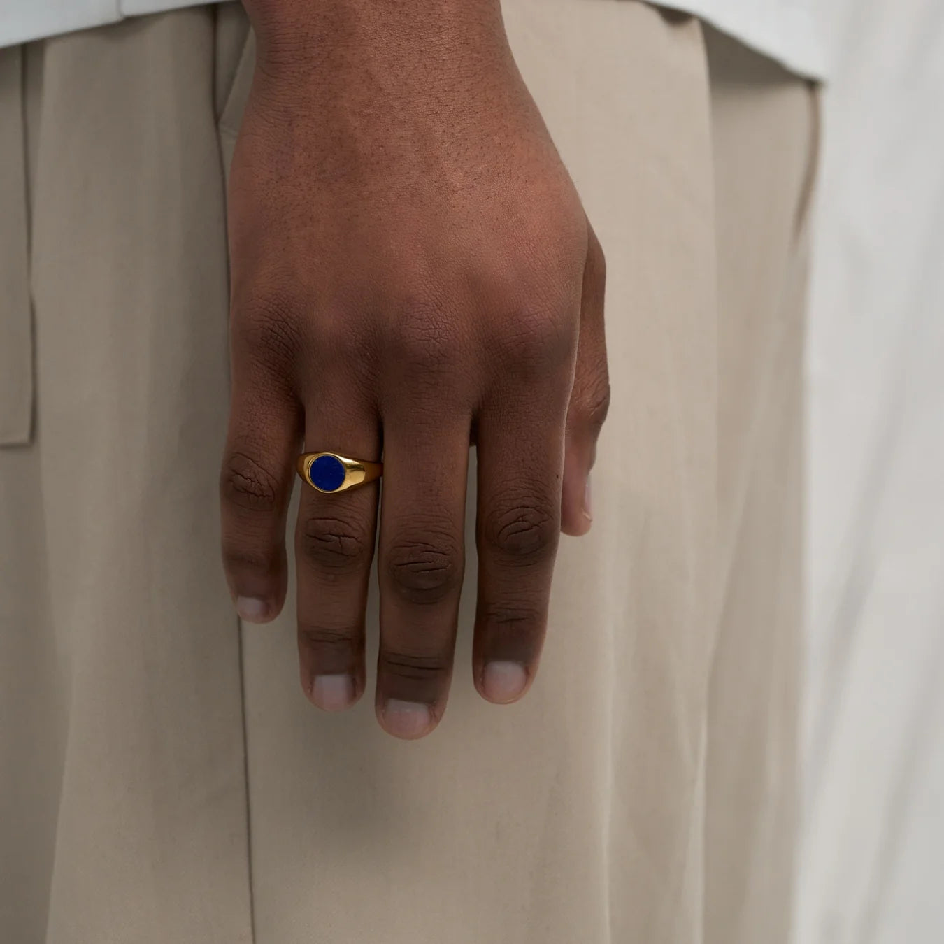 Oval Lapis Ring (Gold)